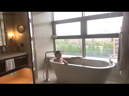 ❤️ Riesiges Babe wichst leidenschaftlich ihre Muschi im Badezimmer ️ Anal video bei uns de.porncomixone.ru ❌